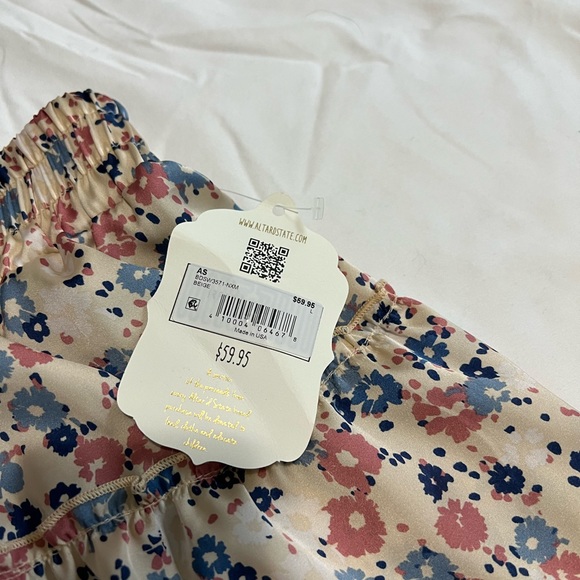 Altar’d State - Picture 3 of 5